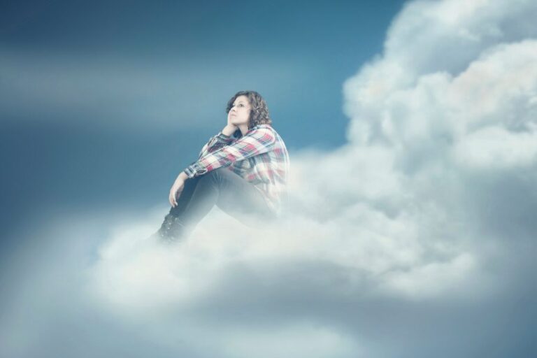 Why Do My Dreams Feel So Real Lately? Top 8 Reasons